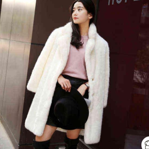 White furry jacket - Picture 8 of 10